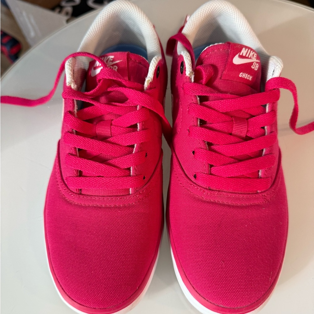 Nike SB Check Hot Pink Sneakers